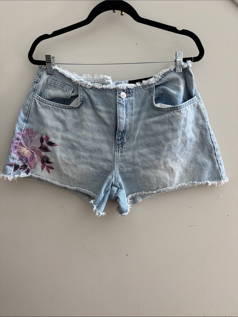 Zara Light Blue Frayed Denim Shorts Floral Embroidery 12 Zipper